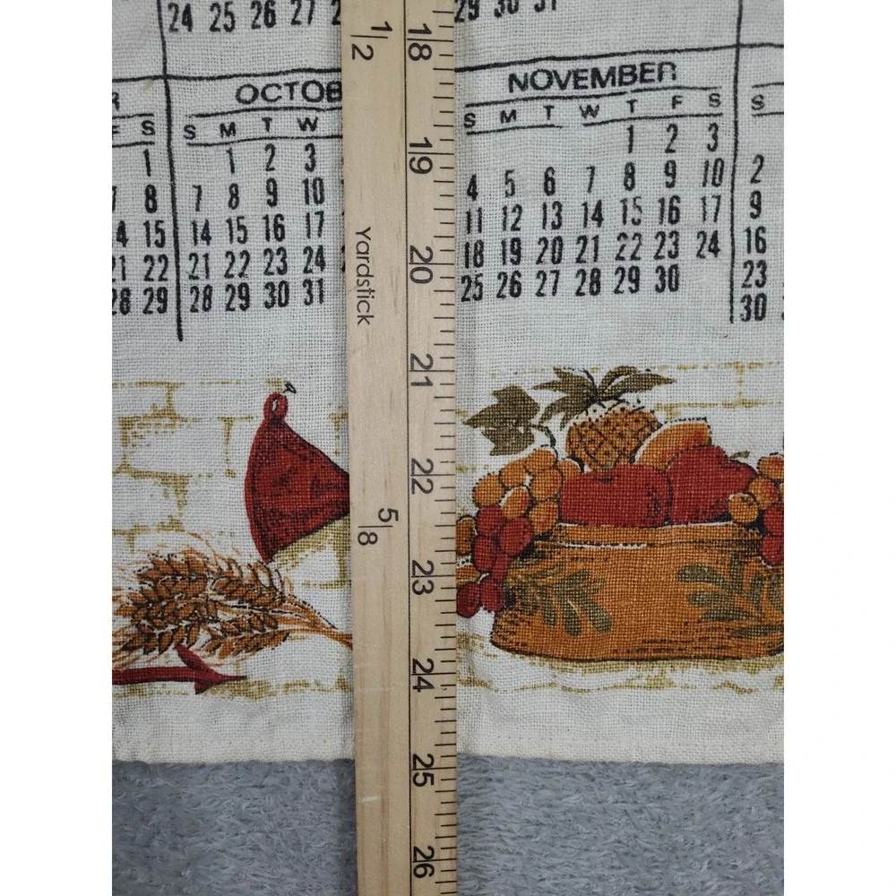 1973 Calendar Kitchen Linen Towel Vintage Fall and Autumn Inn 25